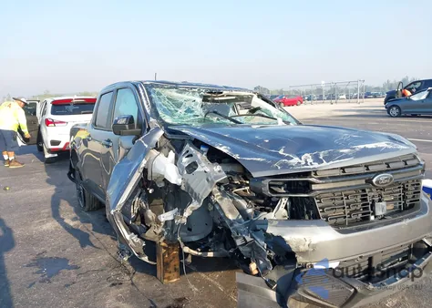 2024 Ford Maverick Lariat z USA, uszkodzony, nr VIN 3FTTW8S93RRB19129